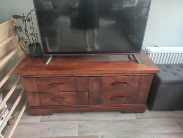 Televisiemeubel massief hout koloniale stijl beschikbaar voor biedingen