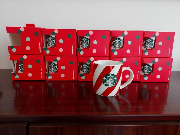 10 Starbucks Christmas bekers in originele verpakking, Huis en Inrichting, Keuken | Servies, Nieuw, Kop(pen) en/of Schotel(s)