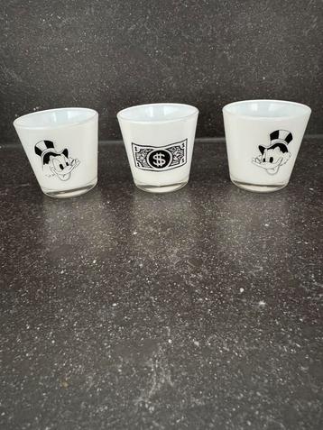 Leuke kaarsenhouders beschikbaar voor biedingen