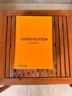 Louis vuitton catwalk boek, Ophalen of Verzenden, Zo goed als nieuw