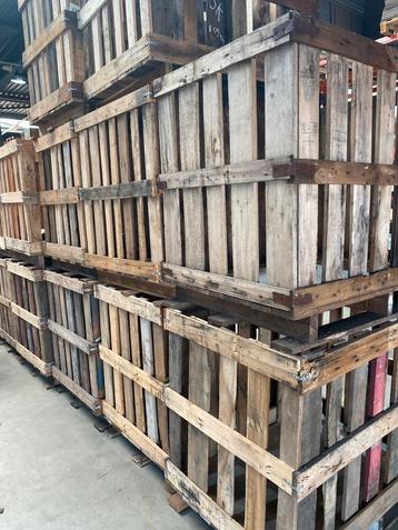 Pallet boxen 120x80x100 beschikbaar voor biedingen