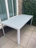 Tuintafel 180 melkglas lichtgrijs, Tuin en Terras, Tuintafels, Ophalen of Verzenden, Zo goed als nieuw, Rechthoekig