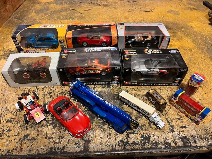 Diverse modelauto’s 1:18/1:24 met doos, Hobby en Vrije tijd, Modelauto's | 1:24, Gebruikt, Auto, Bburago, Ophalen of Verzenden