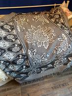 Nieuwe plaid/tafellaken zwart/wit, Huis en Inrichting, Ophalen of Verzenden, Nieuw