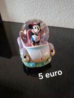 Disney kleine snowglobe minnie mouse in auto, Ophalen, Mickey Mouse, Zo goed als nieuw, Beeldje of Figuurtje