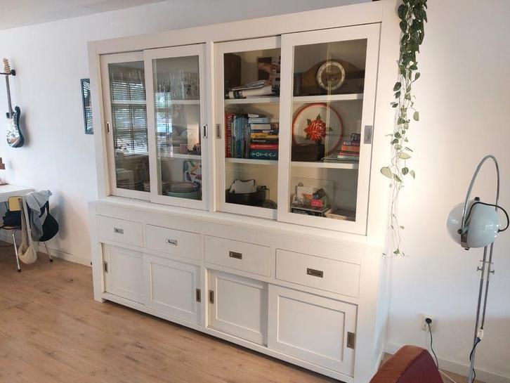 Grote, witte, massief houten vitrinekast, Huis en Inrichting, Kasten | Buffetkasten, Gebruikt, 200 cm of meer, 200 cm of meer