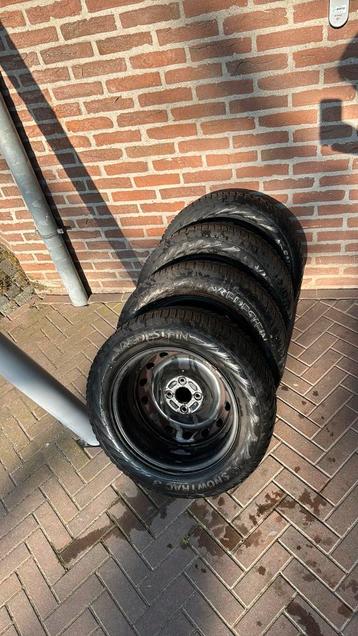 Autobanden 185/85/R15 Vredestein Goed profiel beschikbaar voor biedingen