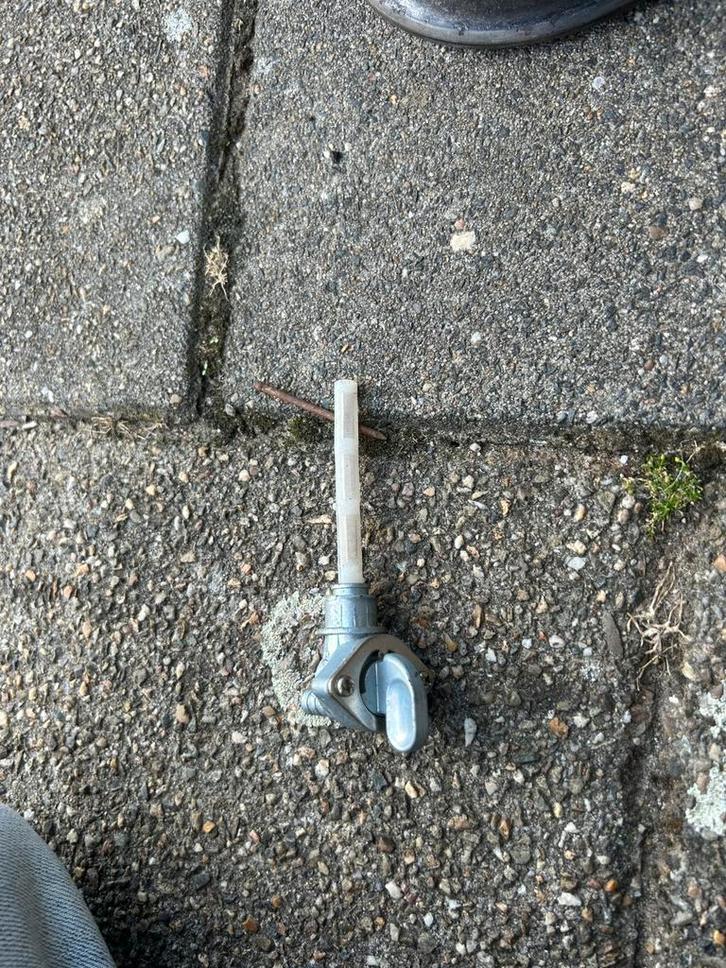 Benzine kraantje, Fietsen en Brommers, Brommeronderdelen | Algemeen, Ophalen of Verzenden