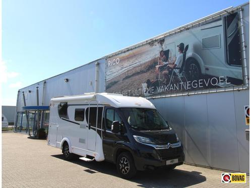 Carado V339 Queensbed/Zeer compact/Schotel/Zonnepaneel, Caravans en Kamperen, Campers, Bedrijf, tot en met 2, Half-integraal, Carado