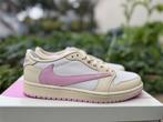 Nike Air Jordan 1 Low Travis Scott Shy Pink | MAAT 36 T/M 47, Kleding | Heren, Schoenen, Ophalen of Verzenden, Nieuw
