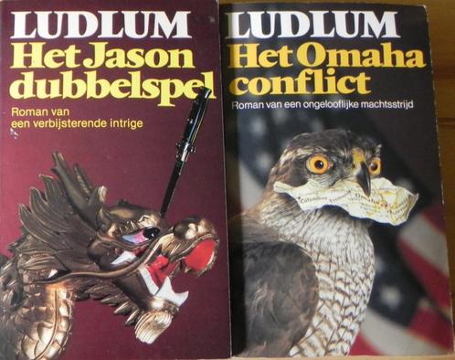 2 echte Ludlum’s, geschreven voordat Ludlum overleed in 2002, Boeken, Detectives, Zo goed als nieuw, Ophalen of Verzenden