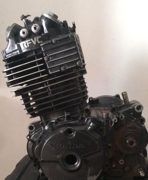 Gezocht: Motorblok Honda XL600R XL600 compleet of onderdelen, Motoren, Onderdelen | Honda, Gebruikt, Ophalen of Verzenden