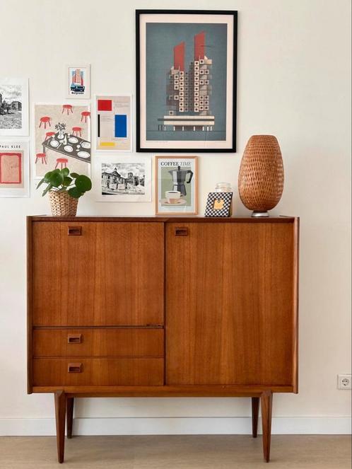 OMF Mid Century Highboard, Huis en Inrichting, Kasten | Dressoirs, Zo goed als nieuw, 100 tot 150 cm, 25 tot 50 cm, Met lade(s)
