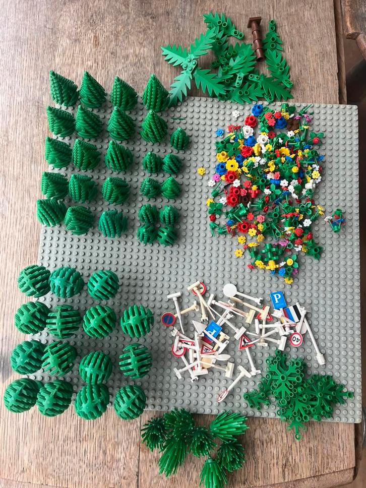 Partij lego bomen, planten en verkeersborden, Kinderen en Baby's, Speelgoed | Duplo en Lego, Gebruikt, Lego, Losse stenen, Ophalen of Verzenden