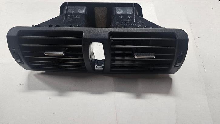 Luchtrooster ventilatie dashboard middens BMW 1 Serie E8x 64, Auto-onderdelen, Dashboard en Schakelaars, BMW, Gebruikt, Herkomst onderdeel bekend