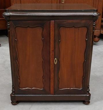 Antiek Hollands archiefkastje, tafelkabinetje. Mahonie. beschikbaar voor biedingen