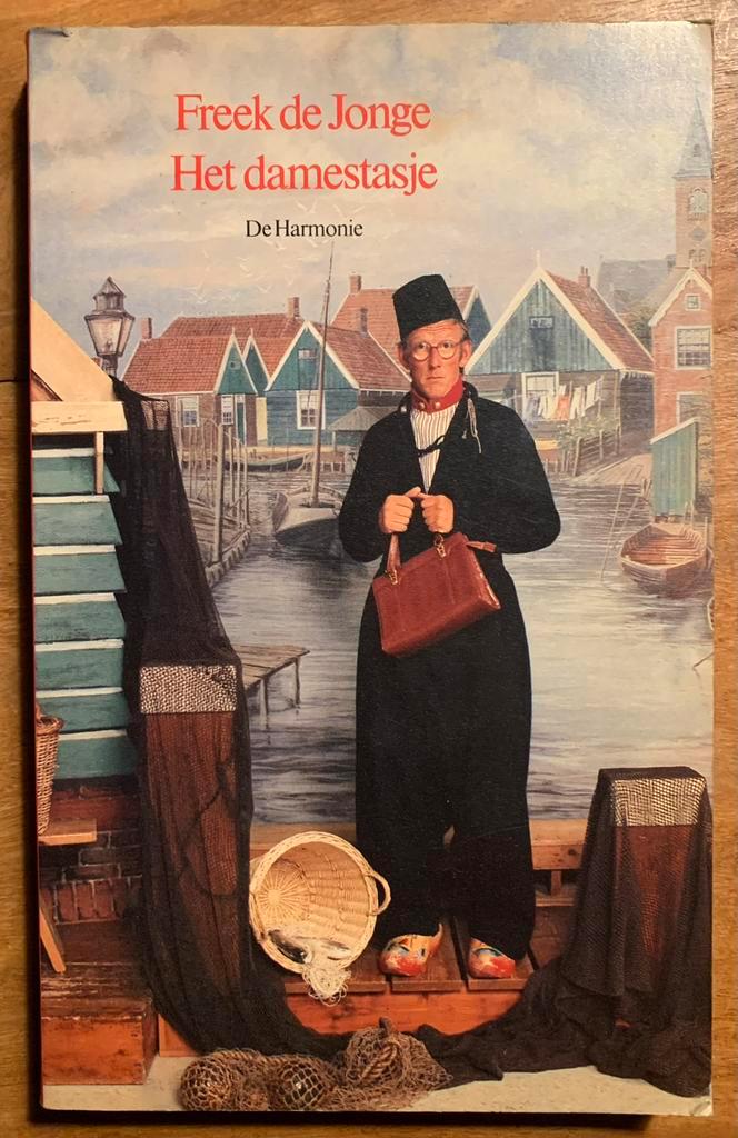 Freek de Jonge - Het Damestasje, Boeken, Kunst en Cultuur | Dans en Theater, Gelezen, Cabaret, Ophalen of Verzenden