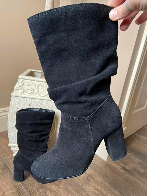 Echte suède leren laarzen Dune London maat 37., Kleding | Dames, Schoenen, Zo goed als nieuw, Hoge laarzen, Zwart, Ophalen of Verzenden