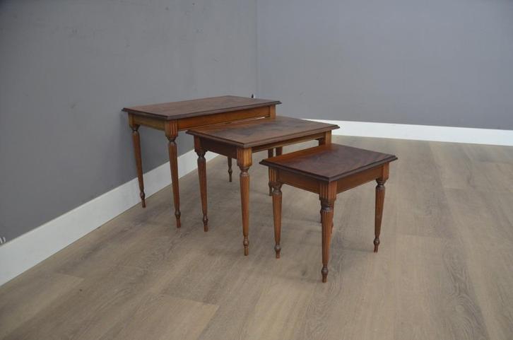 Antieke Miniset Tafeltjes, Antiek en Kunst, Antiek | Overige Antiek, Ophalen of Verzenden