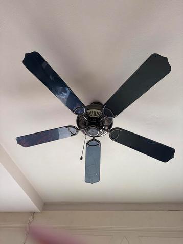 Mooie sterke plafond ventilator! beschikbaar voor biedingen