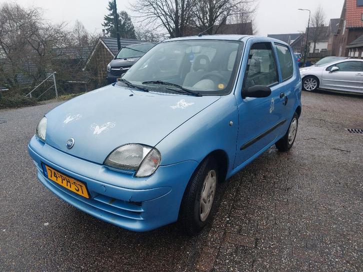 Fiat Seicento 1.1 SPI 2004 Blauw STUURBEKRACHTIGING, Auto's, Fiat, Bedrijf, Seicento, ABS, Airbags, Metallic lak, Radio, Benzine