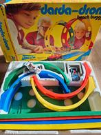 Darda drom 121 met 2 auto's, Overige merken, Opwindmechanisme, Ophalen of Verzenden, Racebaan