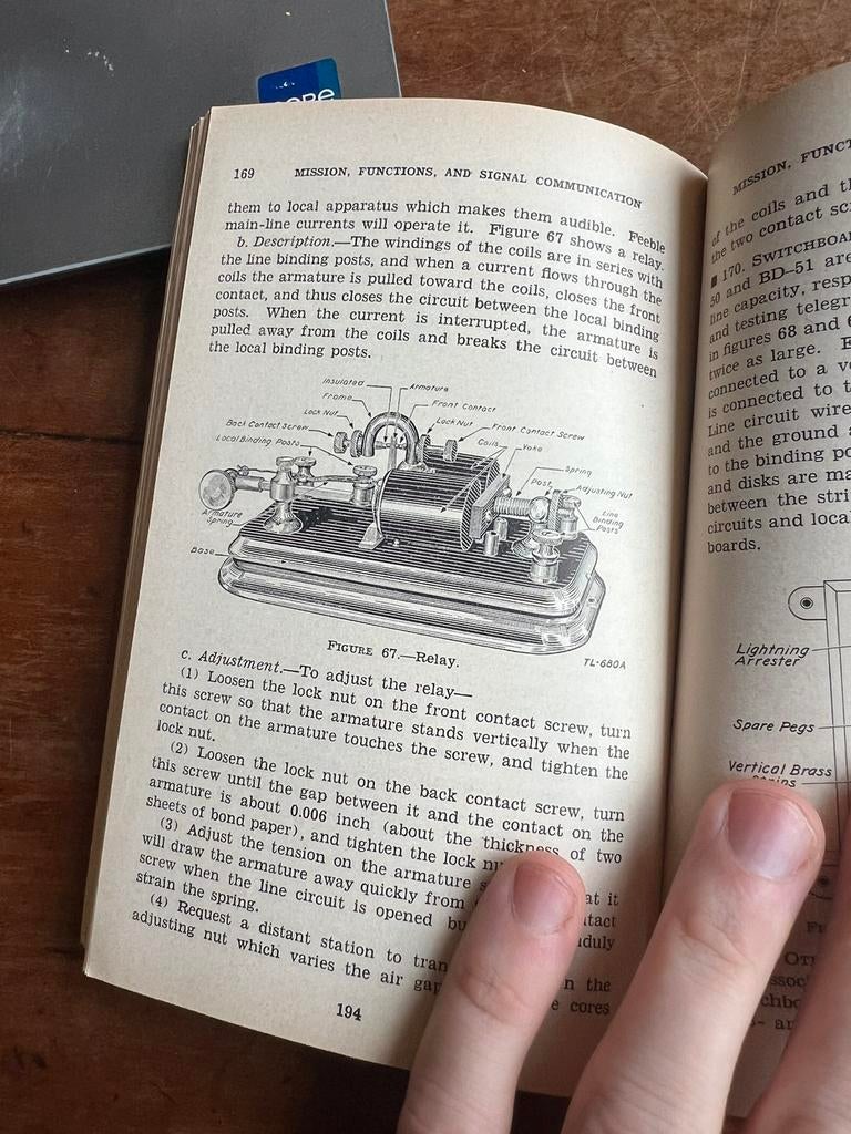 WOII Amerikaans Gebruik Radio Frequencies Signal Comm 1943, Amerika, Ophalen of Verzenden