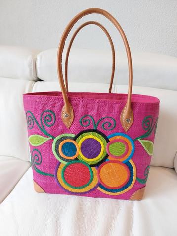Nieuwe mexicaanse tas beschikbaar voor biedingen