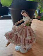 Dresden danseres 20cm hoog, Antiek en Kunst, Antiek | Porselein, Ophalen