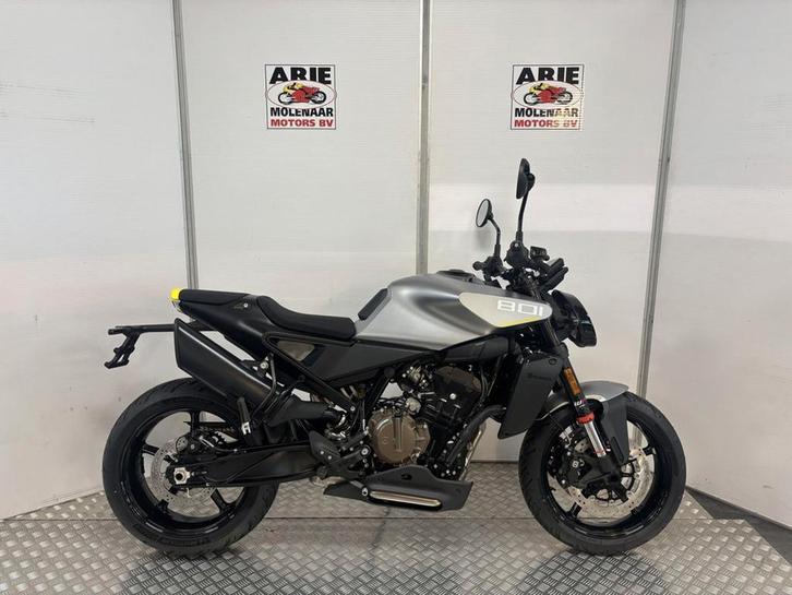 Husqvarna Vitpilen 801 (bj 2025), Motoren, Motoren | Husqvarna, Bedrijf, Naked bike, meer dan 35 kW, 2 cilinders