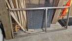 Metalen frame met 2 roosters, Ophalen, Gebruikt, Overige typen, Minder dan 2 meter