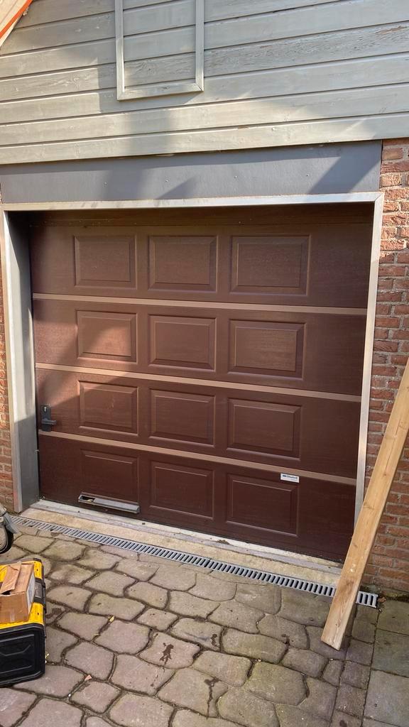 Electrische Crawford overheaddeur 216 x 240cm, Doe-het-zelf en Verbouw, Deuren en Horren, Gebruikt, Garagedeur, 200 tot 215 cm