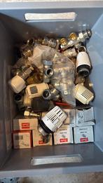 Box met CV toebehorene, honeywell vc4013 2-wegklep, Doe-het-zelf en Verbouw, Minder dan 30 cm, Minder dan 60 cm, Ophalen of Verzenden
