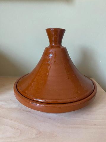 Taijne beschikbaar voor biedingen