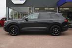 Volkswagen Touareg 3.0 TSi 4MOTION R-Line | Automaat | Navig, Gebruikt, 2995 cc, Blauw, 340 pk