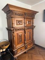 Antieke Eikenhouten Kast met Snijwerk, Ophalen