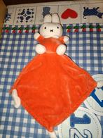 Nijntje knuffel met knuffeldoekje, Kinderen en Baby's, Speelgoed | Knuffels en Pluche, Ophalen of Verzenden, Zo goed als nieuw