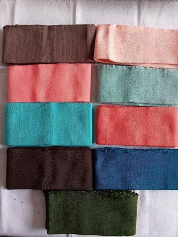 Boord- div.kleuren  (2) per stuk 2 euro beschikbaar voor biedingen