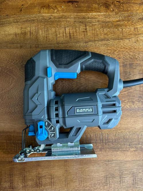 GAMMA decoupeerzaag DZ-600W (1x gebruikt voor 2 plankjes), Doe-het-zelf en Verbouw, Gereedschap | Zaagmachines, Zo goed als nieuw
