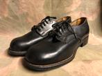 Pre-War/WW2 BDM schoenen, Ophalen of Verzenden, Landmacht, Nederland, Boek of Tijdschrift
