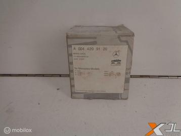 A0044209120 E-KLASSE W210 REMBLOKSET ACHTER NOS OEM MERCEDES beschikbaar voor biedingen