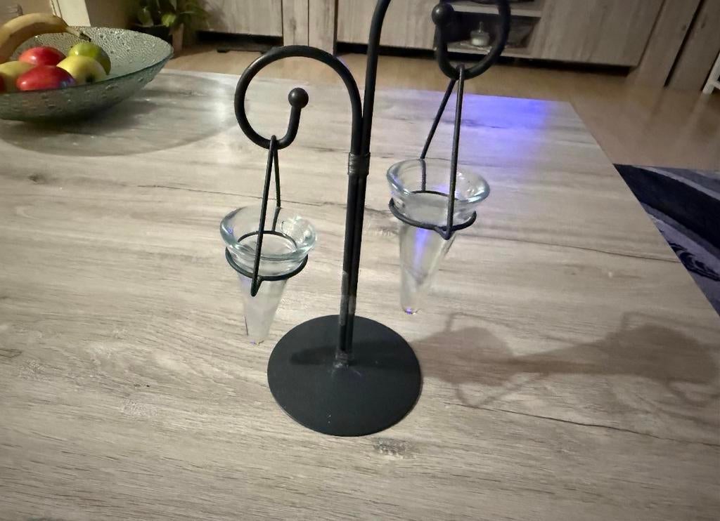 Stijlvolle zwarte bloemenstandaard met glazen vaasjes, Zwart, Ophalen of Verzenden, Minder dan 50 cm, Glas