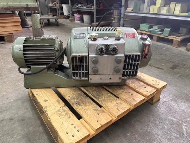 Vakuumpomp Rietschle DCL 40 capaciteit: 40 M3/h, Ophalen of Verzenden, Zo goed als nieuw