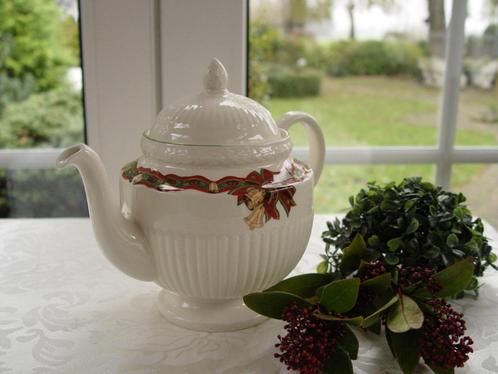Wedgwood christmas time theepot kerst kerstservies, Huis en Inrichting, Keuken | Servies, Zo goed als nieuw, Overige typen, Wedgwood