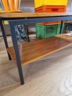 Mooie vintage bijzettafel., Ophalen, Therebels1973@gmail.com, Zo goed als nieuw, The Rebels