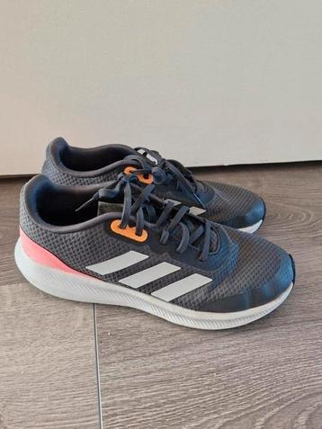 Zgan adidas hardloopschoenen maat 39,5 beschikbaar voor biedingen