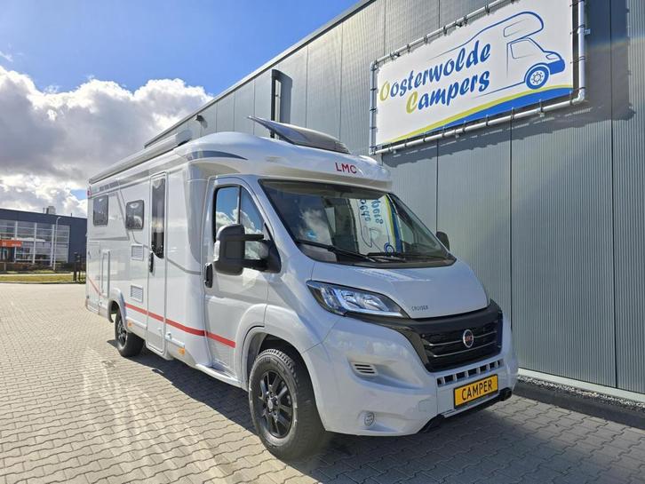 LMC Cruiser V 646 G Lengte Bedden 2.2m breedt 692kg laadverm, Caravans en Kamperen, Campers, Bedrijf, tot en met 3, Half-integraal