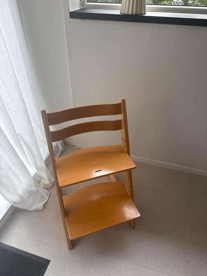 2 Stokke Tripp Trapp kinderstoelen - zelfde kleur, Kinderen en Baby's, Kinderstoelen, Gebruikt, Meegroeistoel, Aanschuifbaar, Ophalen of Verzenden