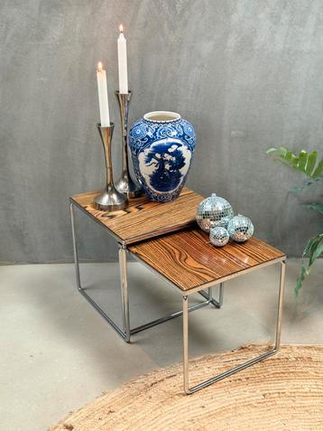 Midcentury bijzettafeltjes / mini-set beschikbaar voor biedingen