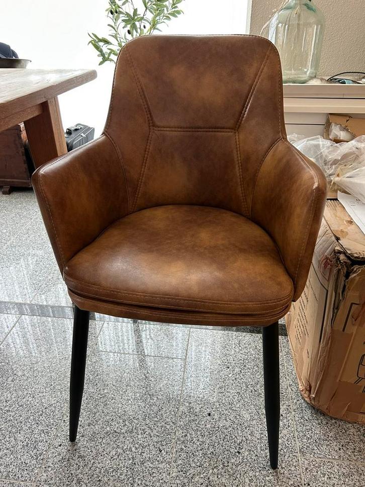 NIEUW 2 eetkamer stoelen met armleuning cognac pu leer AKTIE, Huis en Inrichting, Stoelen, Nieuw, Twee, Leer, Bruin, Ophalen of Verzenden
